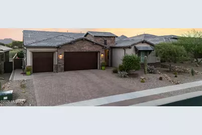 13725 N Hidden Springs Drive, Oro Valley, AZ 85755 - Photo 1