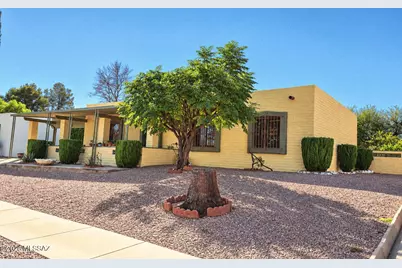 1560 S Santa Belia, Green Valley, AZ 85614 - Photo 2