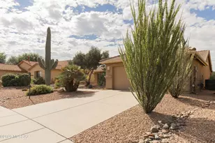 2328 E Desert Pueblo Pass, Green Valley, AZ 85614 - Photo 2