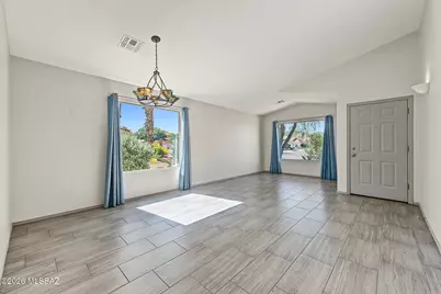 8596 N Sayante Way, Tucson, AZ 85743 - Photo 4