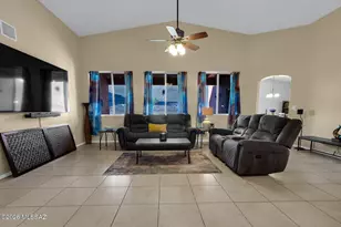 504 W Spearhead Rd, Tucson, AZ 85737 - Photo 2