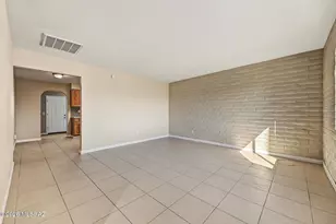 6755 E Hawk Dr, Tucson, AZ 85730 - Photo 4