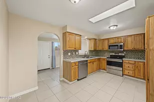 6755 E Hawk Dr, Tucson, AZ 85730 - Photo 8