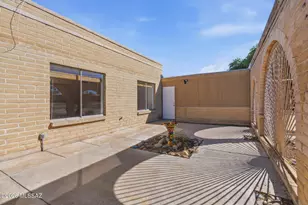 8909 E Palm Tree Dr, Tucson, AZ 85710 - Photo 46