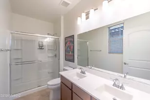 9239 N Peridot Vis Ave, Tucson, AZ 85742 - Photo 12