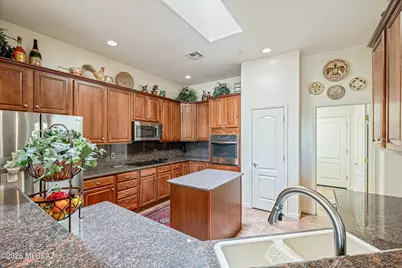 1150 W Green Pebble Drive, Oro Valley, AZ 85755 - Photo 14