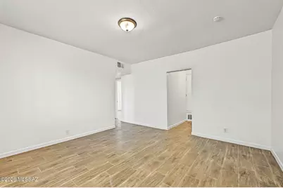 1347 S 7th Avenue, Tucson, AZ 85713 - Photo 14