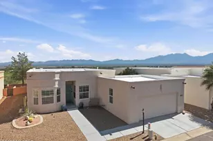 512 W Riverdale Ct, Green Valley, AZ 85614 - Photo 1