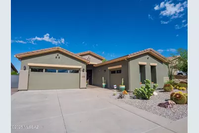 13065 N High Hawk Drive, Marana, AZ 85658 - Photo 2