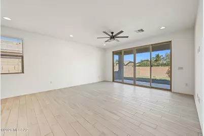 10940 W Sarabella Drive, Marana, AZ 85653 - Photo 6