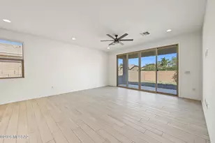 10940 W Sarabella Dr, Marana, AZ 85653 - Photo 6