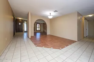 9811 East 5th Street, Tucson, AZ 85748 - Photo 6