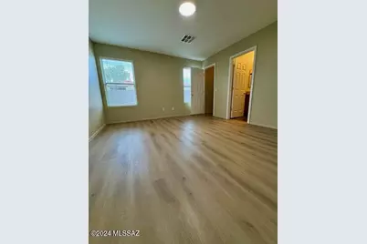 9381 E Rockhouse Peak Place, Tucson, AZ 85710 - Photo 10