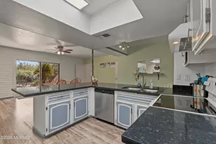 7040 N Antonietta Dr, Tucson, AZ 85704 - Photo 14