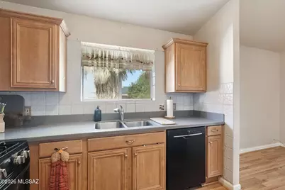 9340 N Denise Ann Place, Tucson, AZ 85742 - Photo 10
