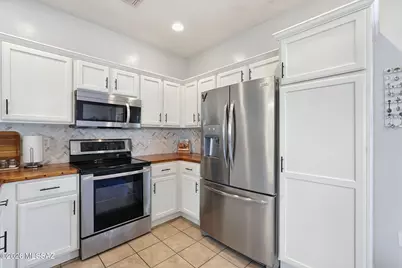21556 E Reunion Road, Red Rock, AZ 85145 - Photo 12