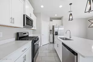 11926 W Charismatic Dr, Marana, AZ 85653 - Photo 14