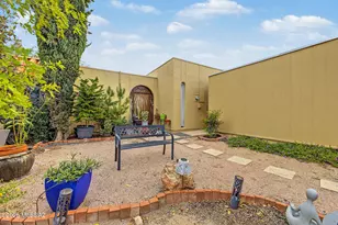 1740 S Desert Vista Dr, Tucson, AZ 85748 - Photo 34