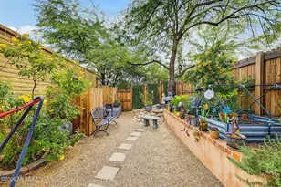 1740 S Desert Vista Dr, Tucson, AZ 85748 - Photo 30