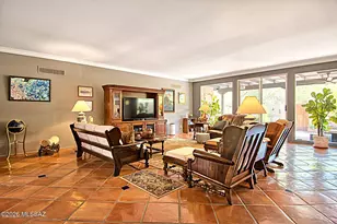 10160 N Valle Del Oro Dr, Tucson, AZ 85737 - Photo 4