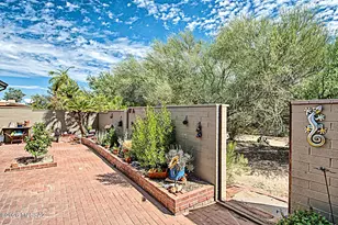 10160 N Valle Del Oro Dr, Tucson, AZ 85737 - Photo 16