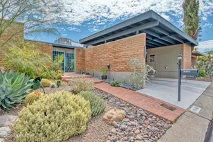 10160 N Valle Del Oro Dr, Tucson, AZ 85737 - Photo 2