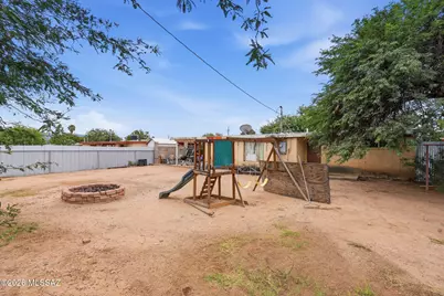 8325 E Louise Drive, Tucson, AZ 85730 - Photo 22