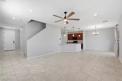4479 S Sunrise Bluff Way, Tucson, AZ 85730 - Photo 2