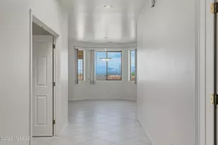 1206 N Laramie Ln, Green Valley, AZ 85614 - Photo 8