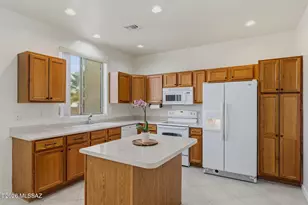 1206 N Laramie Ln, Green Valley, AZ 85614 - Photo 16