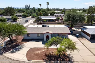 4882 E 18th St, Tucson, AZ 85711 - Photo 2