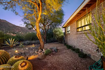 6616 N Donna Beatrix Circle, Tucson, AZ 85718 - Photo 36