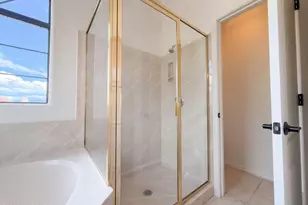5997 N Moon Crest Dr, Tucson, AZ 85718 - Photo 12
