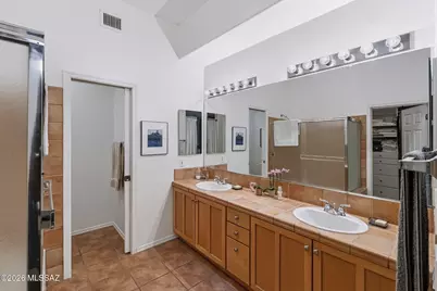 10360 E Cele Peterson Lane, Tucson, AZ 85747 - Photo 20