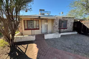 2807 N Sycamore Ave, Tucson, AZ 85712 - Photo 2