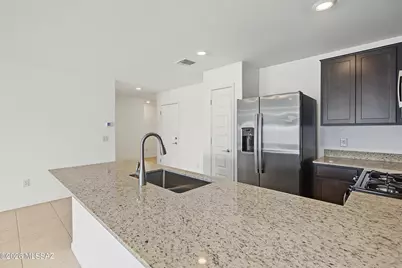 8183 S Charles Young Way, Vail, AZ 85641 - Photo 14