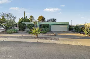 9 E Santa Belia, Green Valley, AZ 85614 - Photo 2