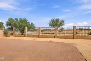 7263 S Valley Stream Dr, Tucson, AZ 85757 - Photo 4
