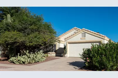1322 W Desert Dew Place, Oro Valley, AZ 85737 - Photo 2