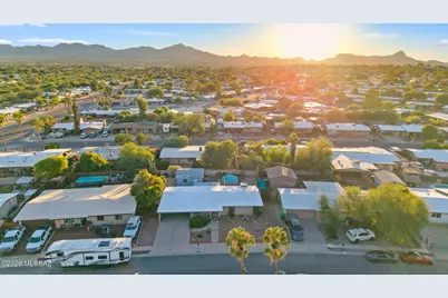 7641 N Casimir Pulaski Avenue, Tucson, AZ 85741 - Photo 36