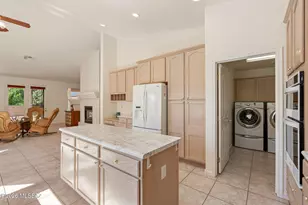 2315 E Bonita Canyon Dr, Green Valley, AZ 85614 - Photo 16