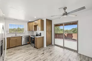 918 W Camino Guarina, Green Valley, AZ 85614 - Photo 16