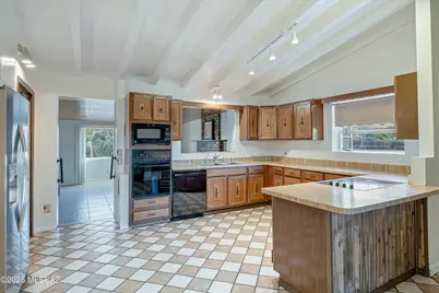 3890 E Defiance Street, Oracle, AZ 85623 - Photo 10