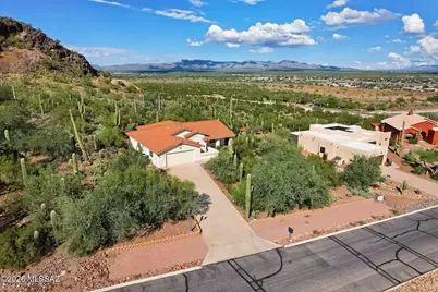 8176 W Circulo De Los Morteros, Tucson, AZ 85743 - Photo 1