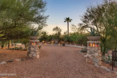 6625 N Casas Adobes Road, Tucson, AZ 85704 - Photo 8