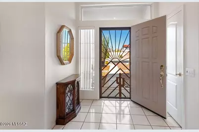1092 E Balmoral Place, Oro Valley, AZ 85755 - Photo 2