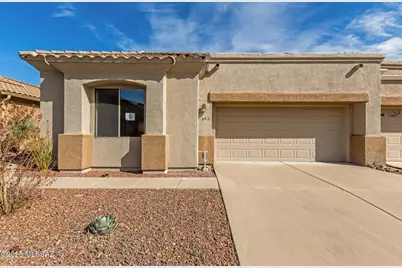 692 N Cedar Bend Avenue, Green Valley, AZ 85614 - Photo 1