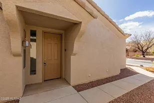 692 N Cedar Bend Ave, Green Valley, AZ 85614 - Photo 4