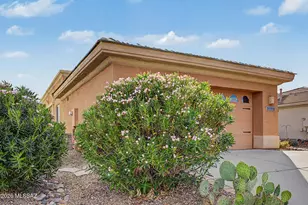 2233 W Gramercy Dr, Green Valley, AZ 85622 - Photo 34