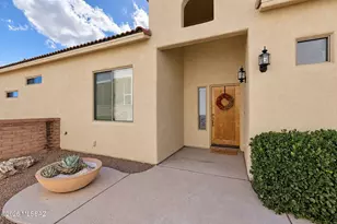 2687 S Ridge Top Dr, Green Valley, AZ 85614 - Photo 4